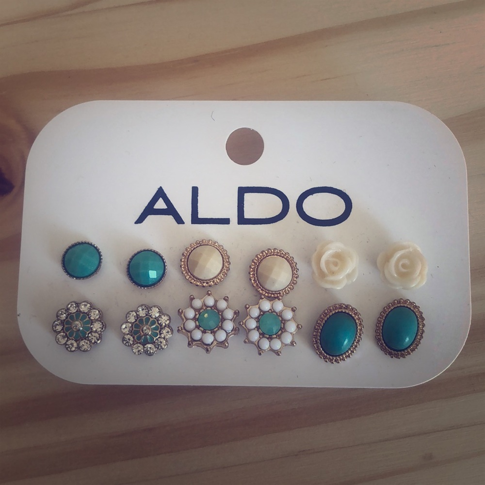 ALDO earring set
